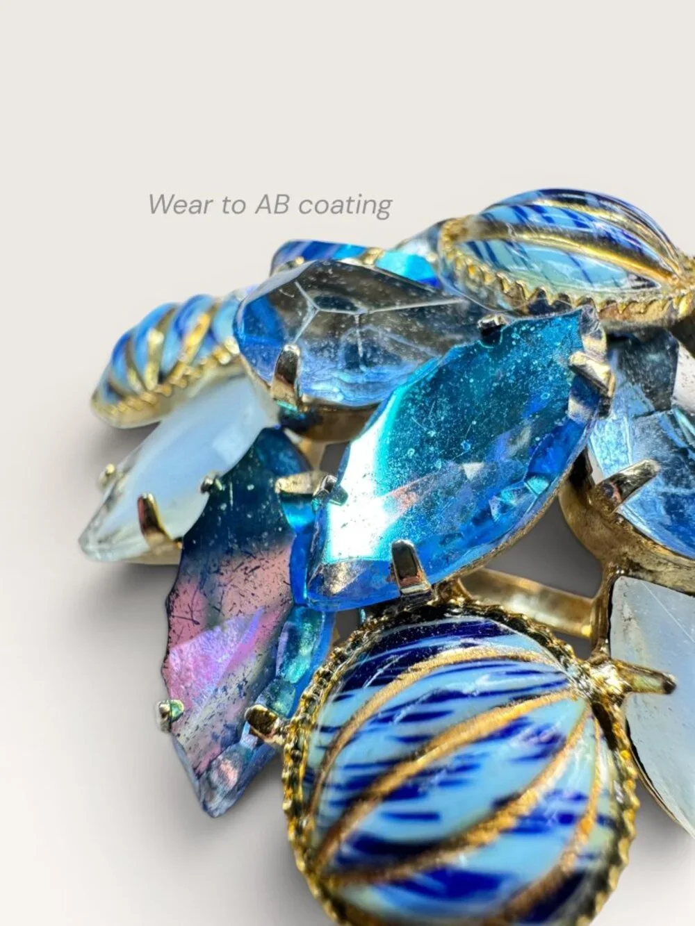 1950s Blue White Art Glass Crystal Cluster Brooch Gold Tone Statement Vintage